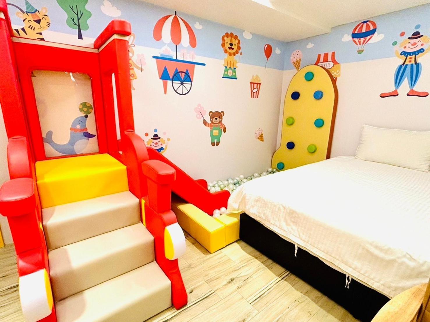 Have Fun Hotel Luodong Bagian luar foto